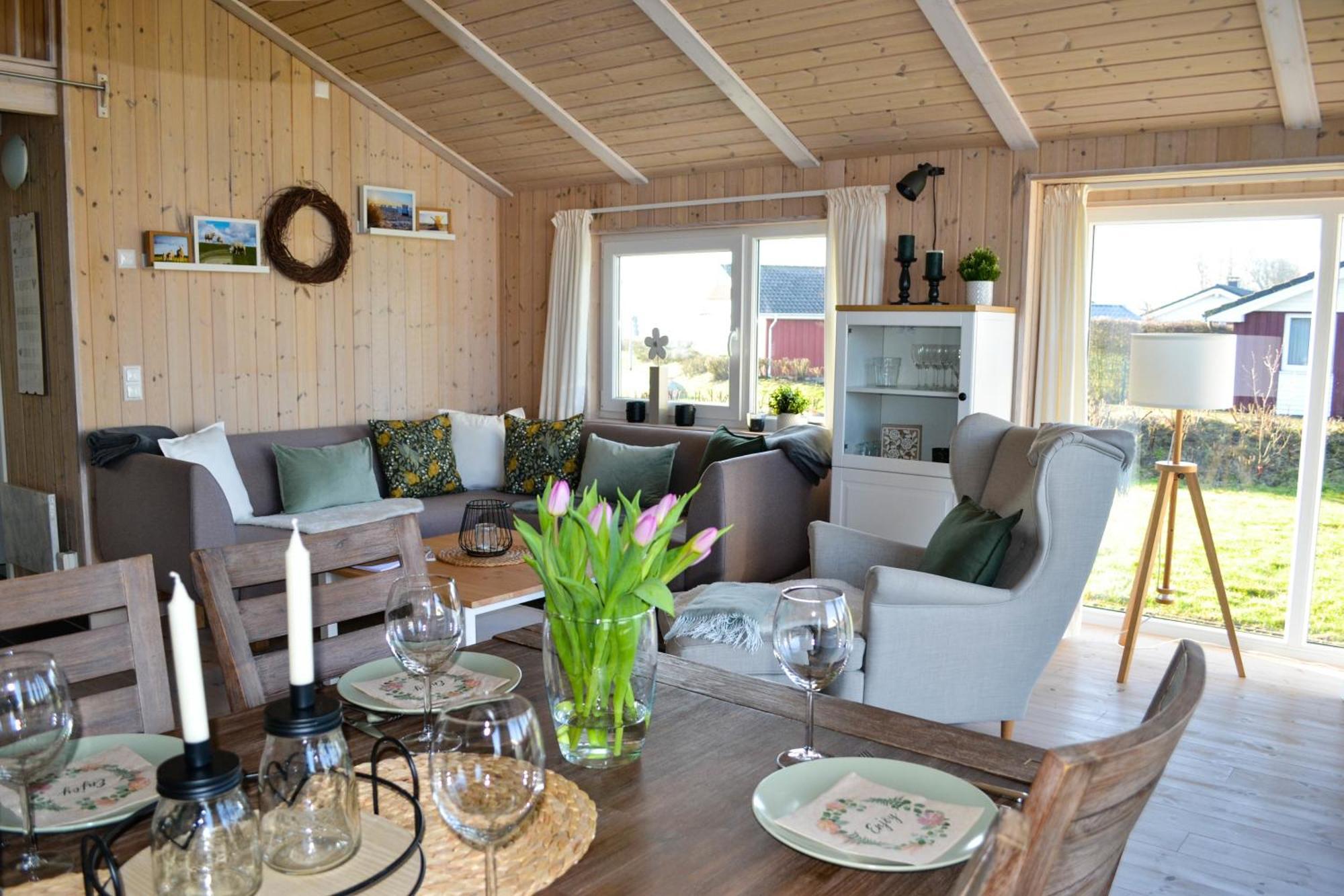 Ferienhaus "Deichglueck" Direkt An Der Nordsee Wesselburenerkoog Екстериор снимка